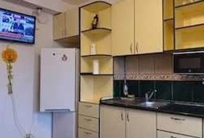 Apartament cu 2 camere decomandat, mobilat în Veteranilor
