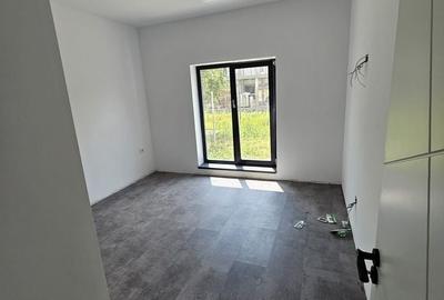 Casă cu 3 camere în Central