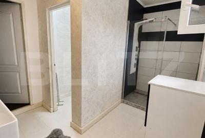 Spațiu comercial, de 400 mp, în Central - 3