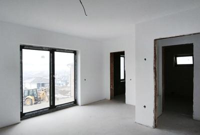 Casă cu 5 camere cu Teren 507 Mp în Corunca