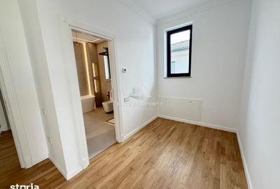 Casă cu 5 camere cu Teren 630 Mp în Corbeanca - 2