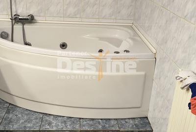 Casă individuală cu 5 camere cu Canalizare în 16 Februarie - 14