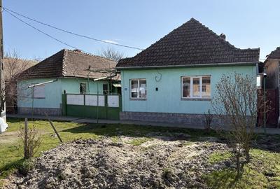 Casă cu 4 camere în Berecuța - 13