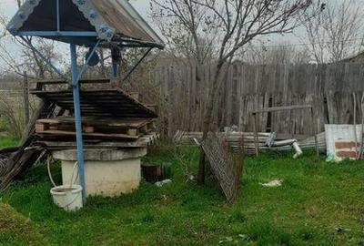 Casă cu 2 camere cu Teren 1155 Mp în Teslui - 1