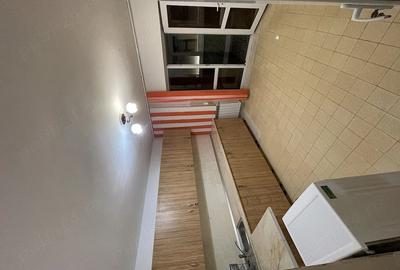 Garsonieră decomandată în E3 - 6