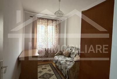 Apartament cu 3 camere semidecomandat în 7 Noiembrie - 2