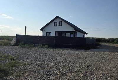Casă cu Teren 270 Mp în Valu lui Traian