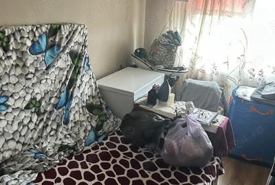 Apartament cu 4 camere decomandat în Craiovița Nouă - 2