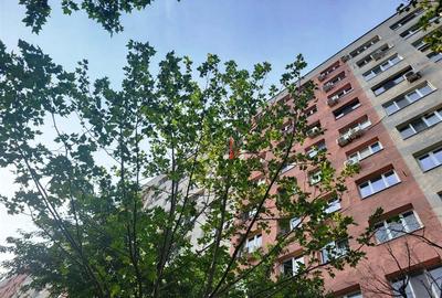 Apartament cu 2 camere decomandat, mobilat în Titan