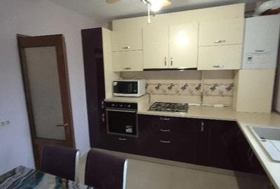 Apartament cu 3 camere decomandat în Central - 2