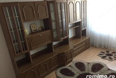 Garsonieră decomandată în Lipovei