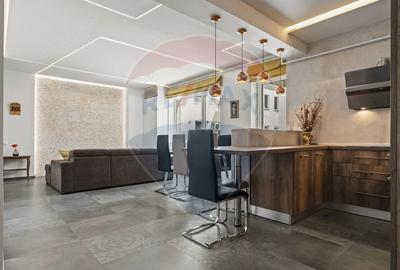 Apartament cu 2 camere semidecomandat în Centrul Civic