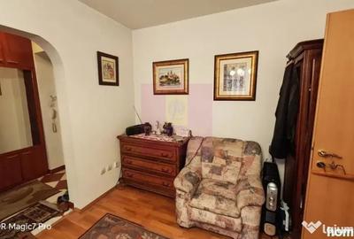 Apartament cu 2 camere semidecomandat în Lacul Tei