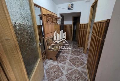 Apartament cu 3 camere semidecomandat în Govândari - 1