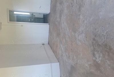Spațiu comercial, în Central - 4