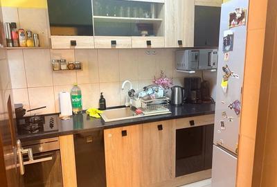 Apartament cu 2 camere semidecomandat în Roșu