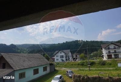 Casă cu 4 camere cu Canalizare în Moisei - 1