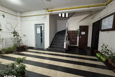 Apartament cu 3 camere semidecomandat, mobilat în Eminescu