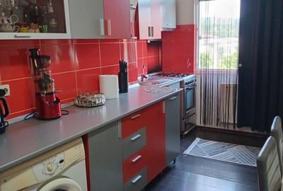 Apartament cu 2 camere decomandat în Ostroveni