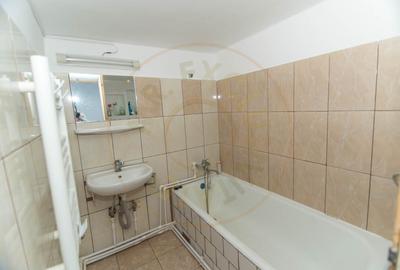 Casă individuală cu 3 camere cu Canalizare în Văcarea - 10