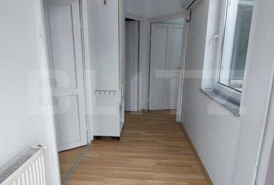 Casă cu 3 camere în Central