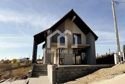 Casă individuală cu 4 camere cu Teren 800 Mp în Jucu de Sus