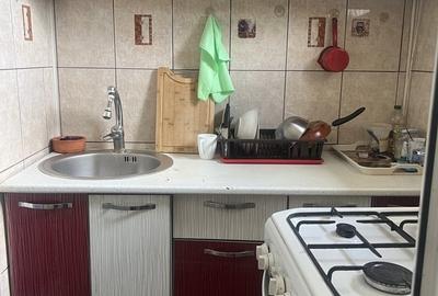 Garsonieră semidecomandată în Titan