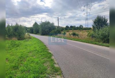 Teren de 1700 mp, în Rediu
