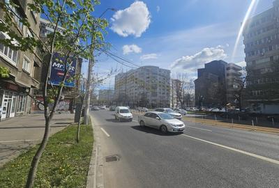 Apartament cu 3 camere decomandat în Titulescu - 10