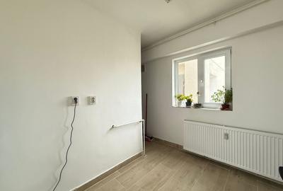 Apartament cu 3 camere decomandat în Calea Călărașilor - 8