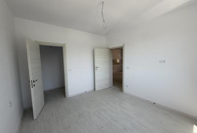 Apartament cu 3 camere decomandat în Giroc - 3