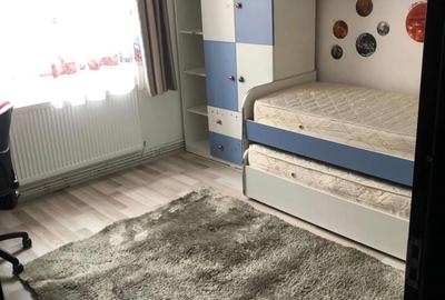 Apartament cu 2 camere decomandat în Cetate