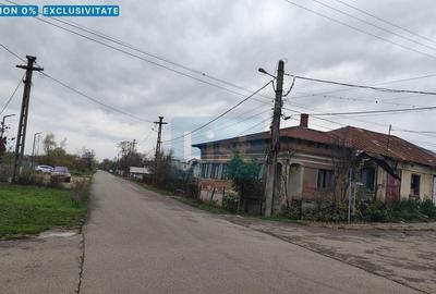 Casă cu 6 camere cu Canalizare în Băicoi
