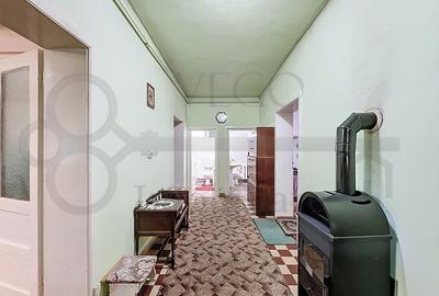 Casa individuala cu 3 camere, 100 mp, teren 450 mp, zona Aviatiei - 13