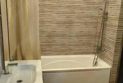 Apartament cu 2 camere decomandat în Eroii Revoluției