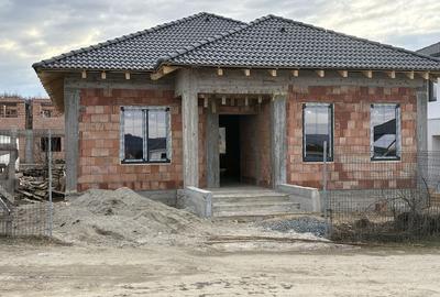 Casă cu 4 camere în Șelimbăr - 2