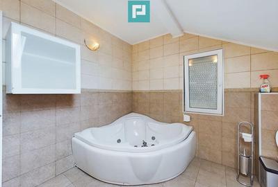 Casă cu 7 camere cu Teren 1810 Mp în Moneasa - 14