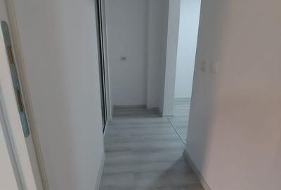Apartament cu 2 camere decomandat în Micro 6 - 11