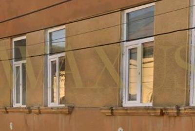Casă cu 4 camere cu Canalizare în Central - 6