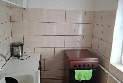 Garsonieră decomandată în Govândari