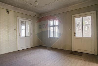 Casa / Vila cu 3 camere de vanzare in zona Aradul Nou - 2
