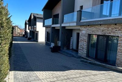 Casă cu 4 camere cu Canalizare în Central - 12