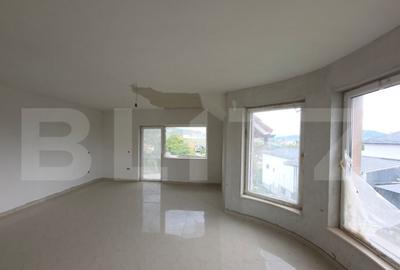 Casă cu 5 camere cu Teren 2700 Mp în Central - 3