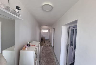 Casă individuală cu 4 camere cu Canalizare în Est - 9