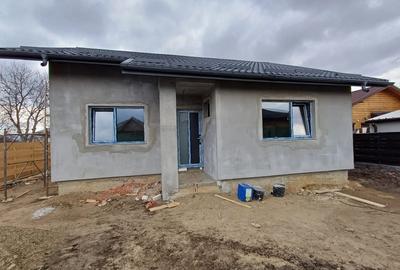 CASA INDIVIDUALA , 3 CAMERE, BECI,  PLACA DE BETON PESTE ETAJ , TOMESTI - 11