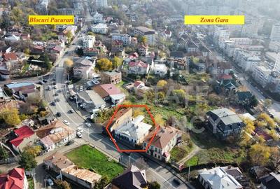 De vânzare – Clădire impresionantă, 11 camere, 9 dormitoare, Păcurari - 1