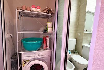 | Apartament cu 3 camere | Zona: IREG | Mobilat, Utilat | Etaj 3 | - 9