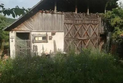 Casa cu etaj si teren 28 arii in Solduba - 2