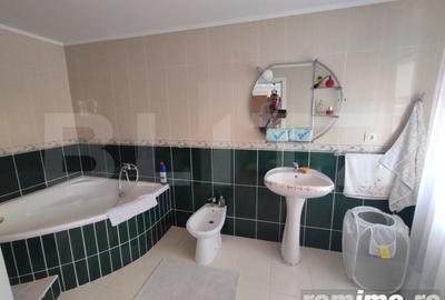 Casă cu 6 camere cu Teren 2000 Mp în Rădăuți - 7