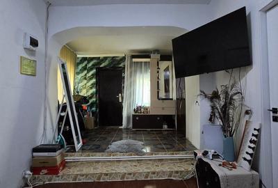 Casă cu 2 camere cu Teren 350 Mp în Roman - 8
